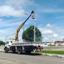 Aluguel de caminhão com cesto aéreo