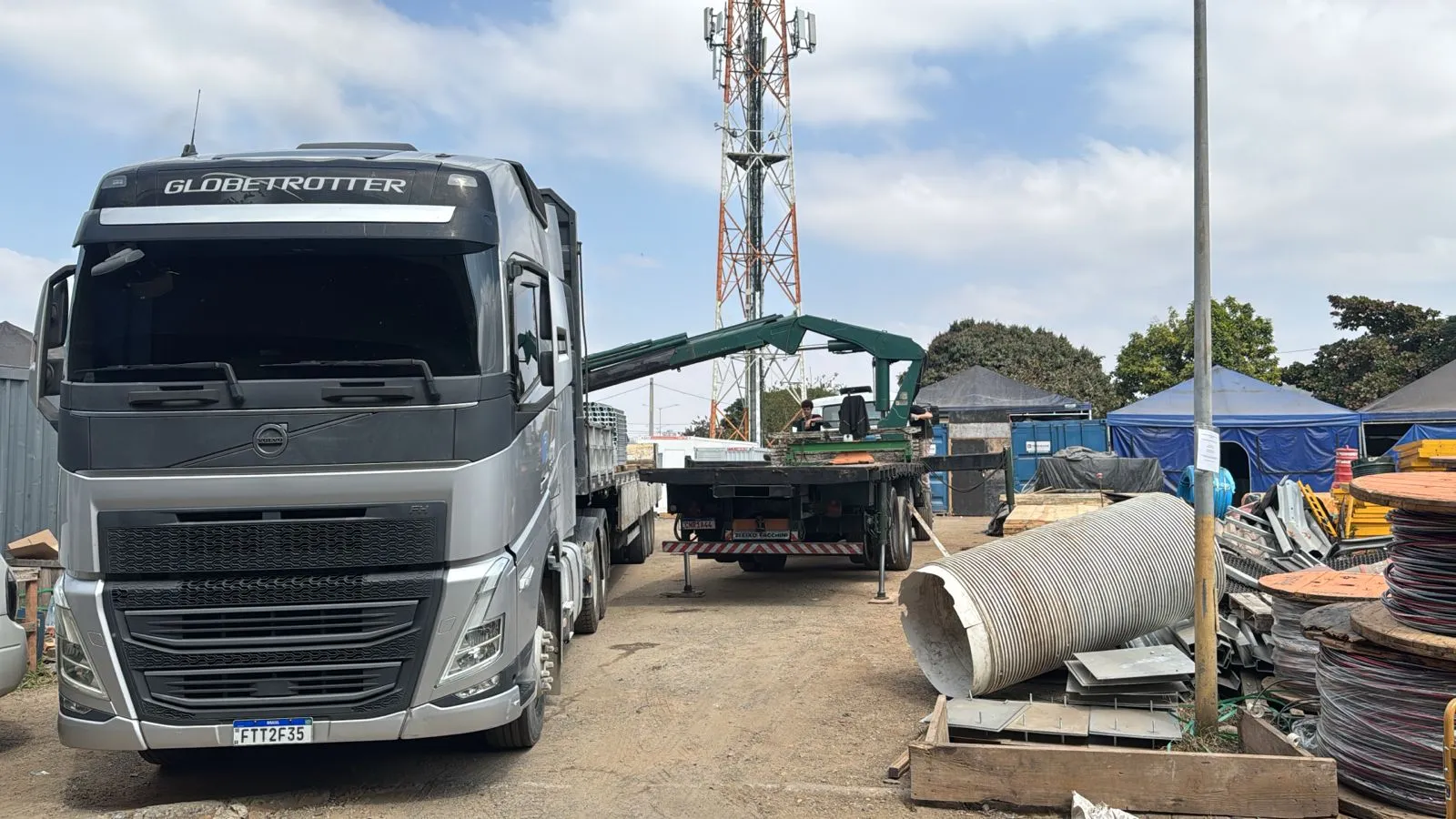 Transporte de cargas pesadas em São Paulo